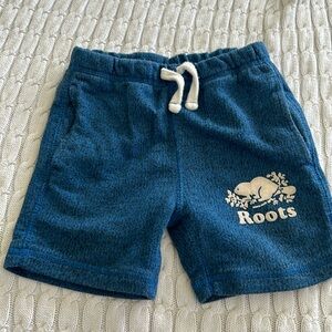 Roots kids shorts in 2T
